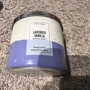 White Barn Lavender Vanilla Candle - Purple and Cream